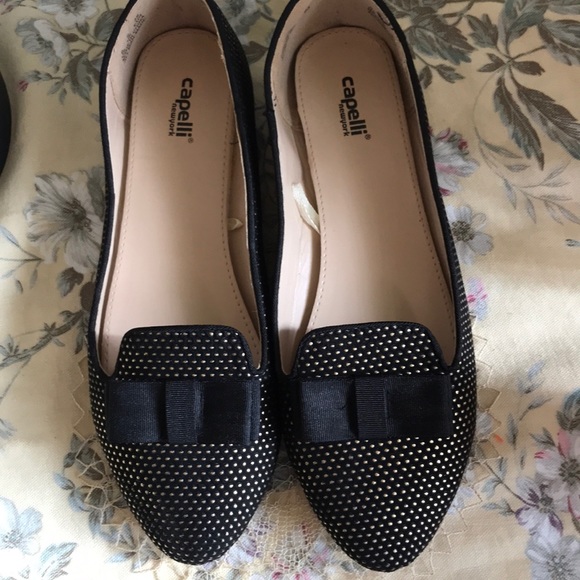 Capelli of New York Shoes - Capelli New York Black /Gold Flats NWT